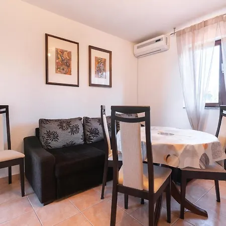 Apartman Beachfront Calm Sea