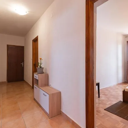 Apartman Beachfront Calm Sea *