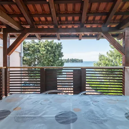 Apartment Beachfront Calm Sea *