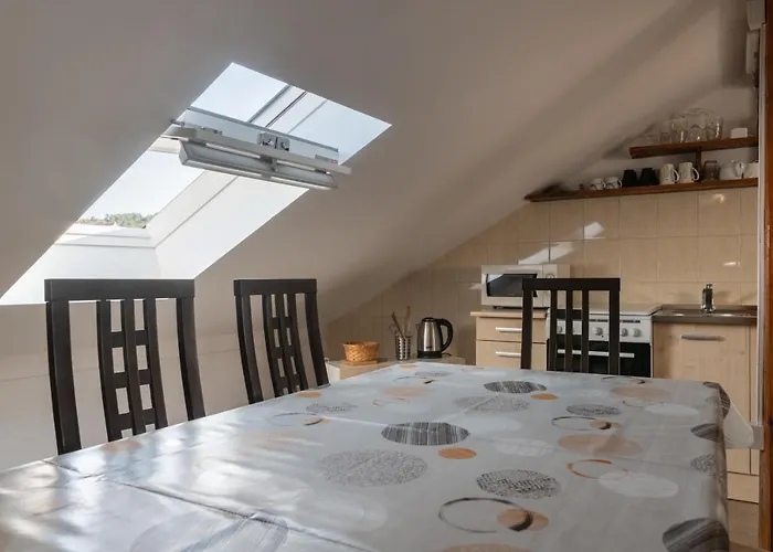 Beachfront Calm Sea بريكو