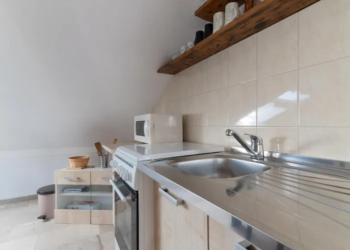 Beachfront Calm Sea Apartament *