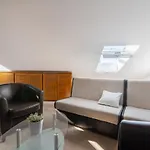 Beachfront Calm Sea Apartment *