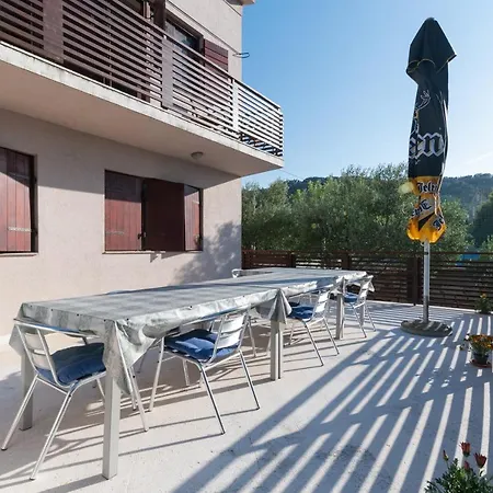 Beachfront Calm Sea * Preko