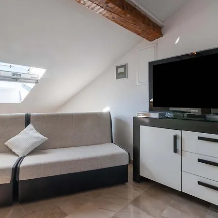 Beachfront Calm Sea * Preko