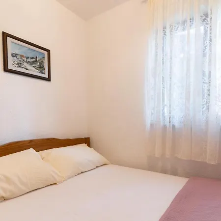 Beachfront Calm Sea Apartman *