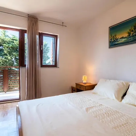 Apartment Beachfront Calm Sea Preko