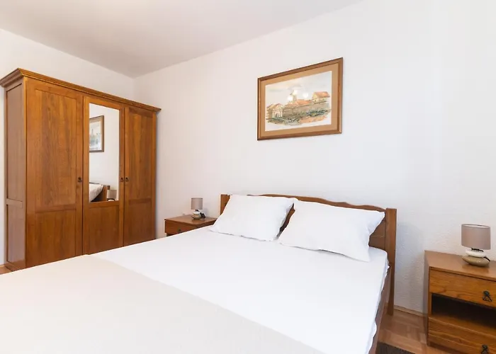 Beachfront Calm Sea Apartmán