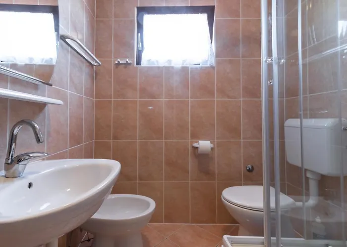 Beachfront Calm Sea * Preko