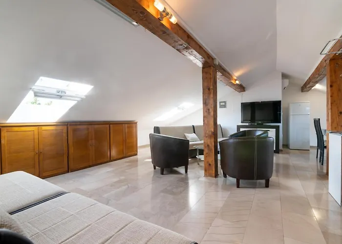 Beachfront Calm Sea *